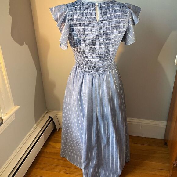 Simplee Chambray Ruffle Midi Dress, Small
#boho #jamgirl #country sweet modest - Picture 10 of 12